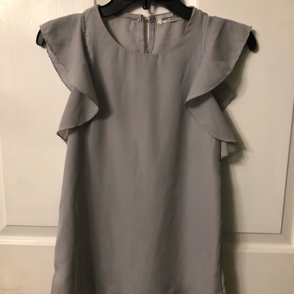 Grey tank top from boutique